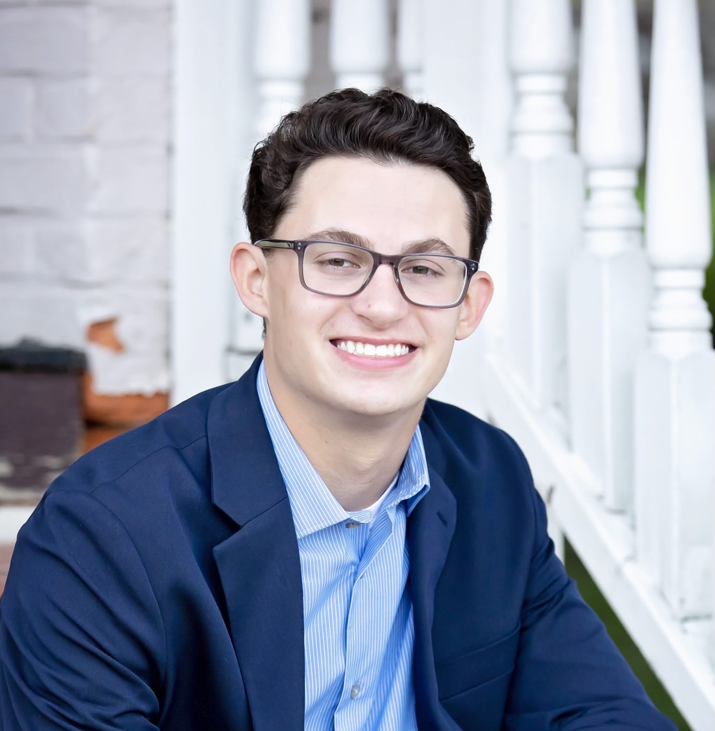 Fletcher Leonard headshot image