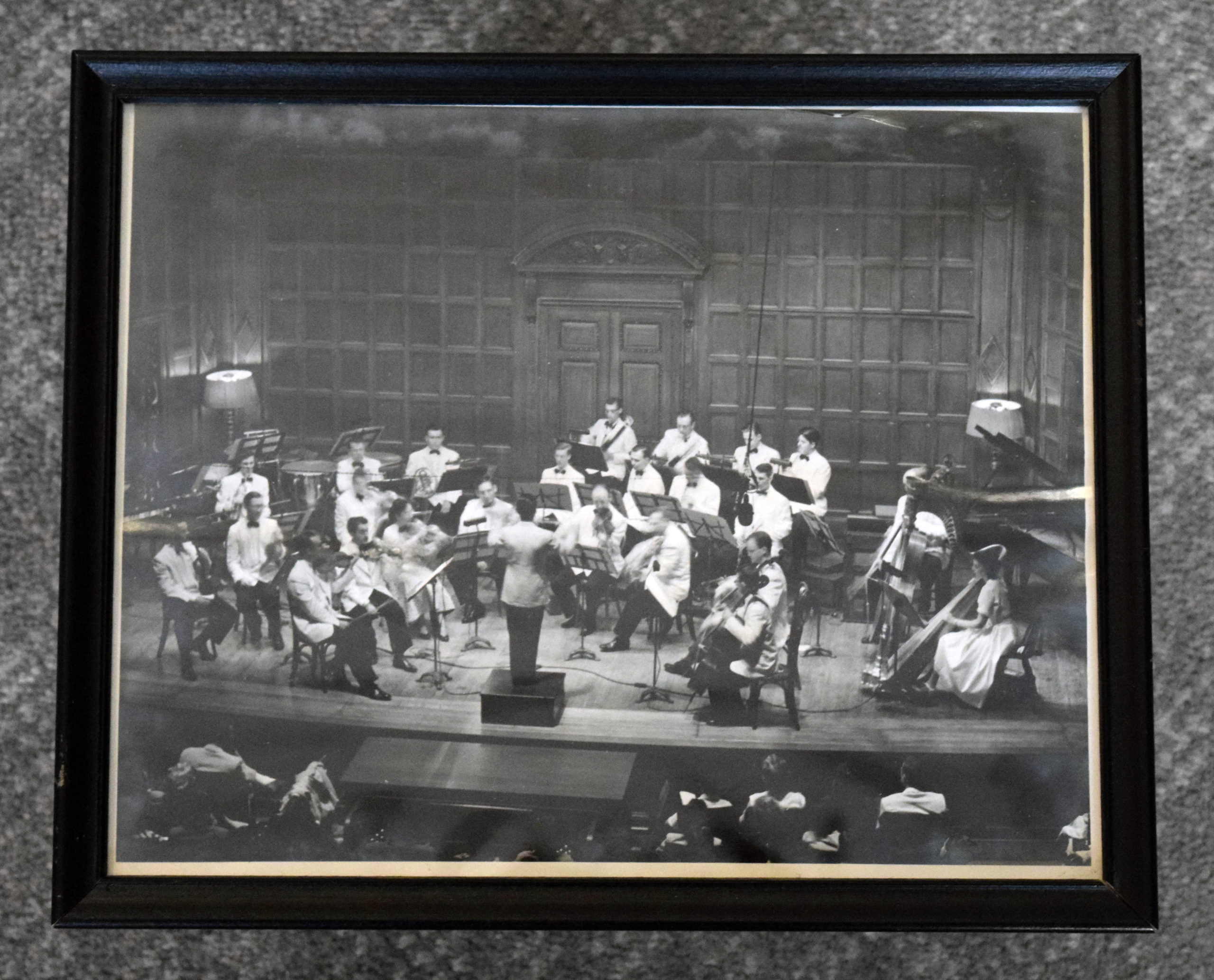 Fennell conducting Eastman Chamber Orchestra (1954) Fennell conducting Eastman Chamber Orchestra (1954)