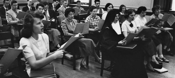 Eastman students in a Counterpoint Sight Singing Class (1954). Photograph from ESPA 5/29 (8x10). Eastman students in a Counterpoint Sight Singing Class (1954). Photograph from ESPA 5/29 (8x10).