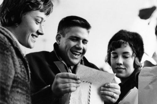 ESPA 8x10 26-29 hese two photos capture the delight experienced by the travellers when reading news from back home