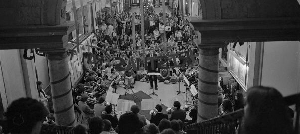 Louis Ouzer was an eminent local photographer who served as Eastman’s unofficial school photographer for several decades (1940s-1980s). This photograph by Ouzer documents Eastman’s 1975 Christmas Sing. [Ouzer Archive, R2118-9A]