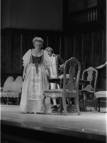 R1065-10 Shots from the EOT production of Die Schweigsame Frau. The production was double-cast.