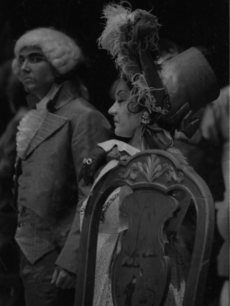 R1065-5 Shots from the EOT production of Die Schweigsame Frau. The production was double-cast.