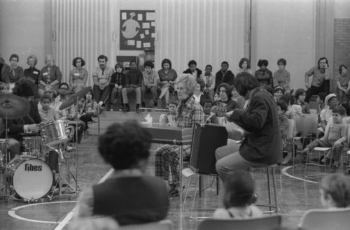 R1177-5 Marian McPartland with her substitute bass player at the World of Inquiry School in Rochester, New York in March, 1971.