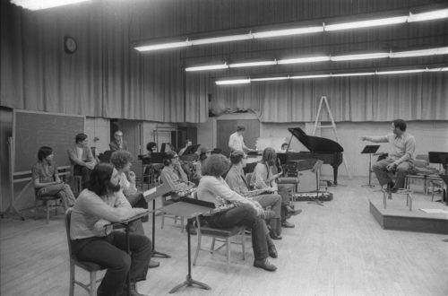 Oliver Nelson with Eastman School Jazz and Contemporary Media students in master class in Room 120