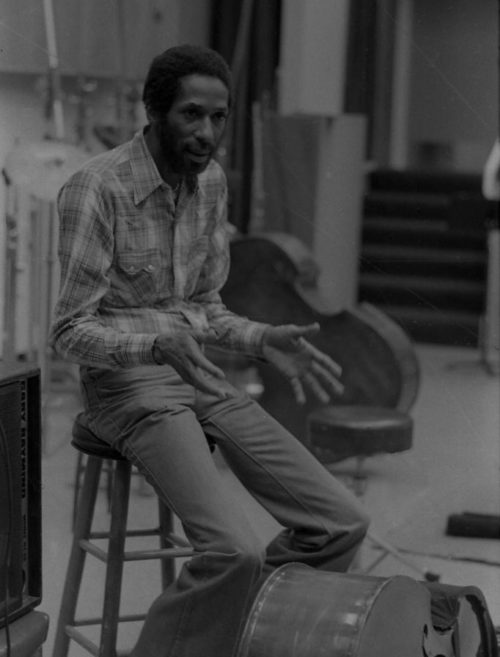 R2890-10 Ron Carter, ’59, world-renowned bassist, sharing his wisdom with Eastman students.