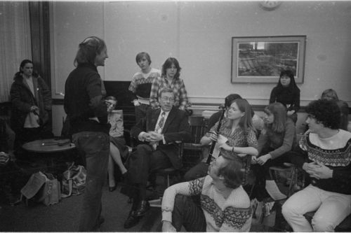 R3059-25 Heinz Holliger working with Eastman oboe majors. Faculty members Robert Sprenkle and Philip West are also present.