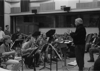 Bob Brookmeyer addressing Eastman Jazz players during daytime rehearsal