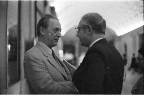 R691-19A Composers Alec Wilder and Wayne Barlow in conversation in the Eastman School’s Main Hall (today Lowry Hall) during the AHS 6th national conference, June, 1969