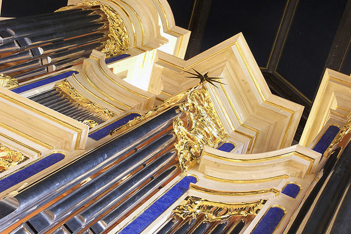 Craighead-Saunders Organ, named after Eastman organ professors David Craighead and Russell Saunders, was inaugurated in 2007.