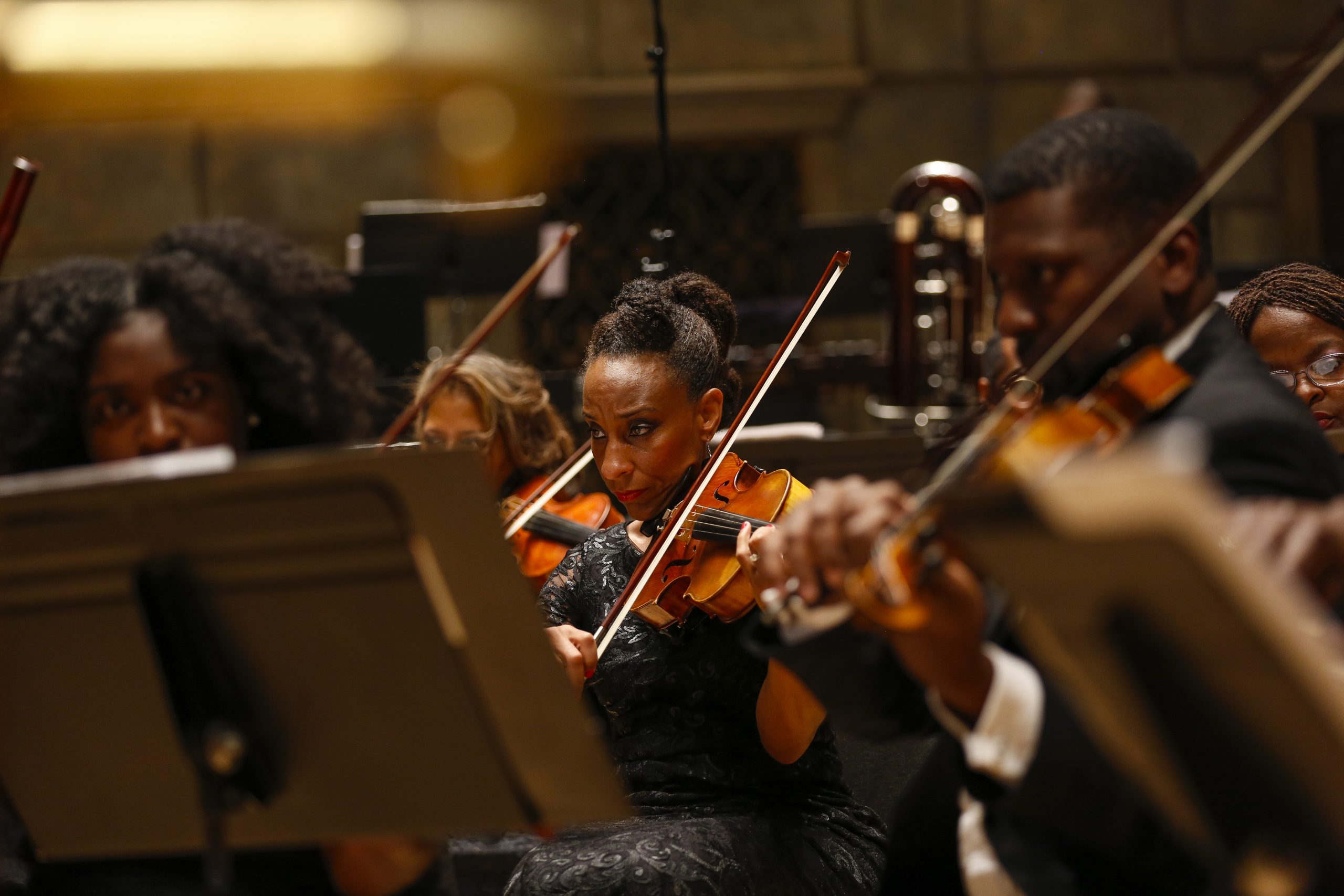 Leslie DeShazor Viola performance