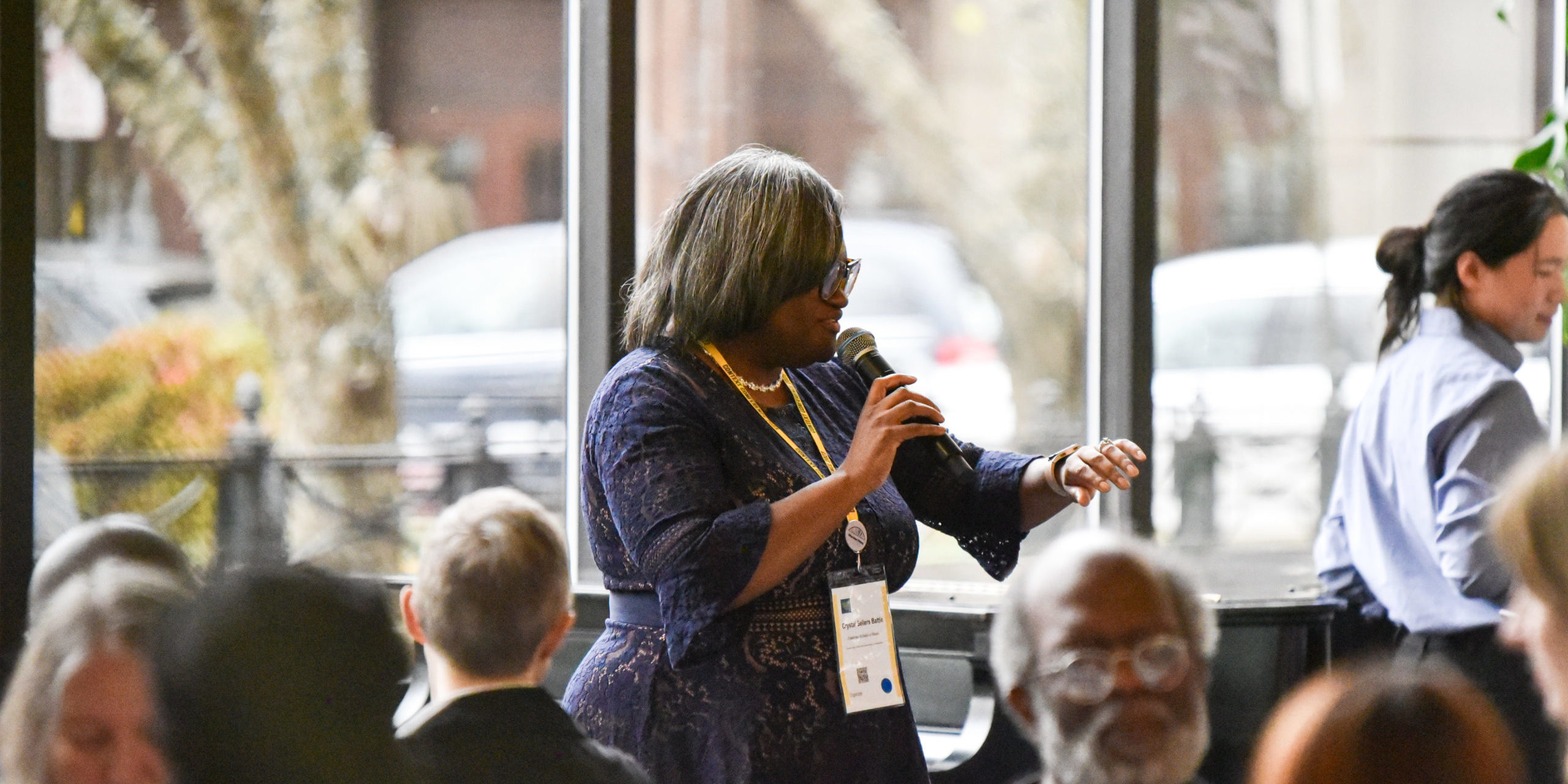 Dr. Crystal Sellers Battle, host and keynote speaker for Context Conference 2023, speaks to attendees at a luncheon in Sproull Atrium. Photo by Lauren Sageer.