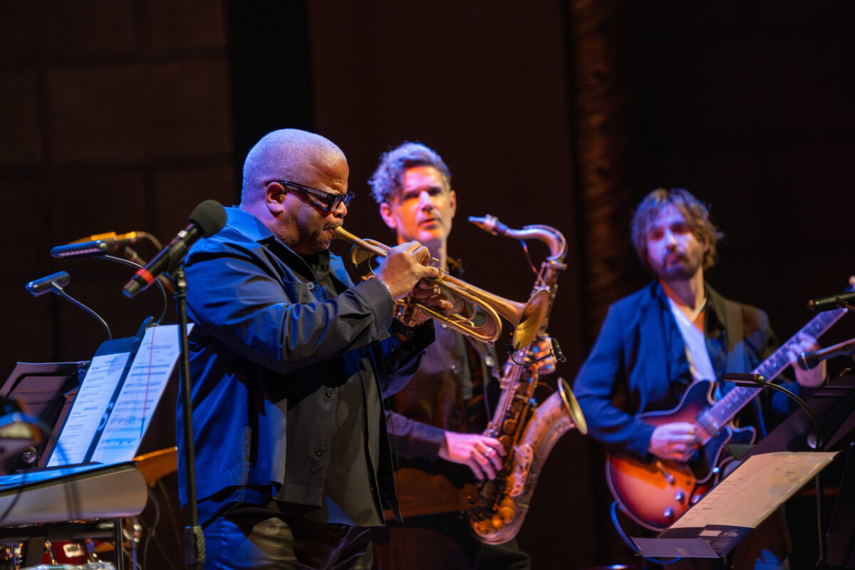 saxophonist Ben Wendel ’99E and members of the Gateways Festival Orchestra