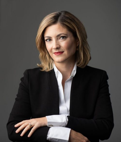 Elizabeth Rowe photo