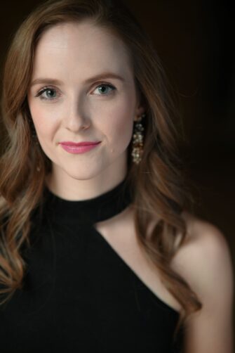 Grammy Award-nominated soprano Leah Brzyski headshot