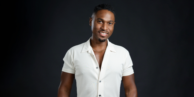 Baritone and conductor Malcolm Merriweather