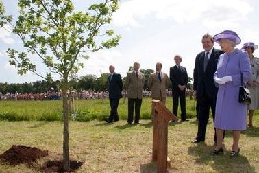 QE2 at Hatfield House