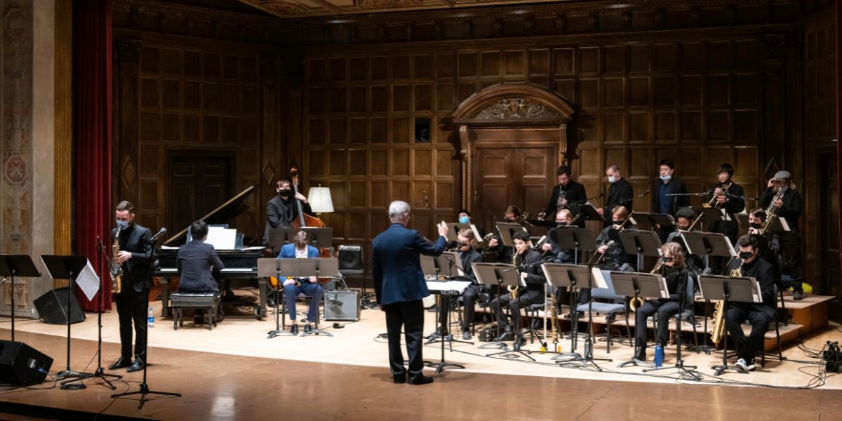 Rich Thompson directs the Eastman Jazz Lab Band, 2022