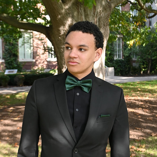 Seth Corlew headshot