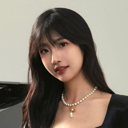 Yuhan Wang 2024 headhsot